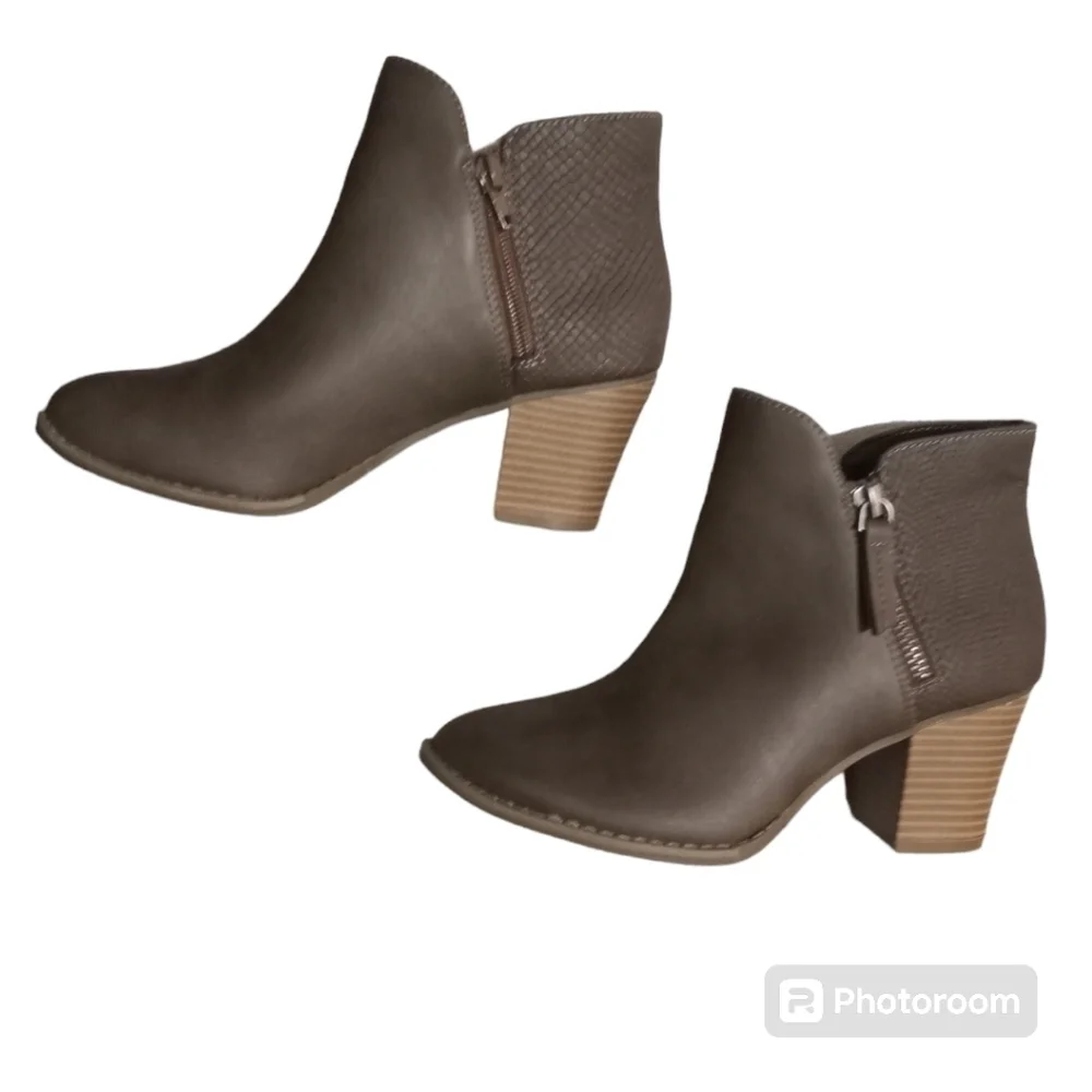 a.n.a Palo Ankle Boots Size 6.5M - Picture 7 of 14